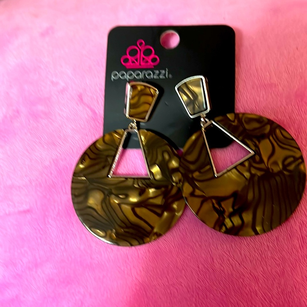 Paparazzi acrylic earrings